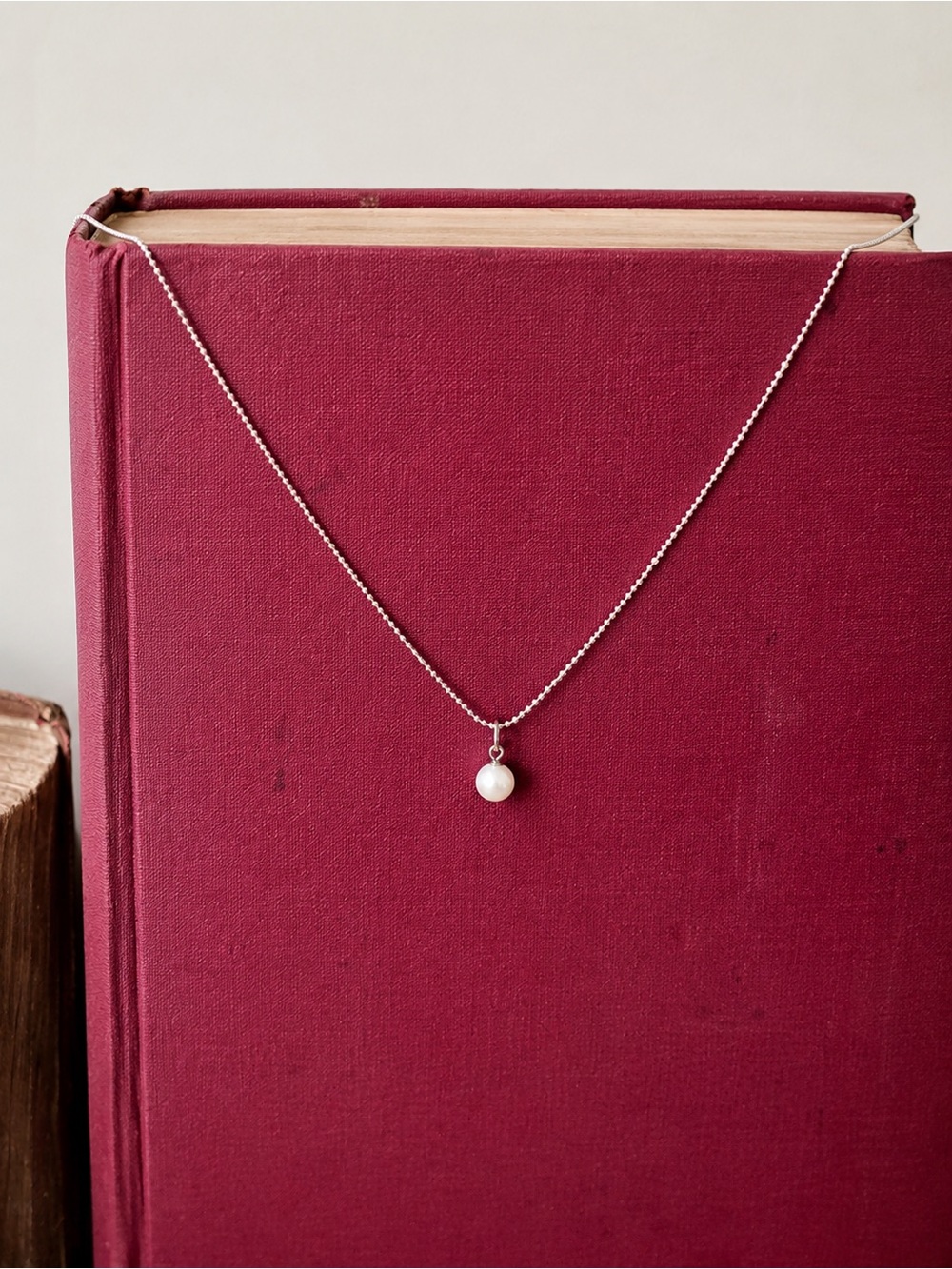 Magpie Pearl Pendant Necklace